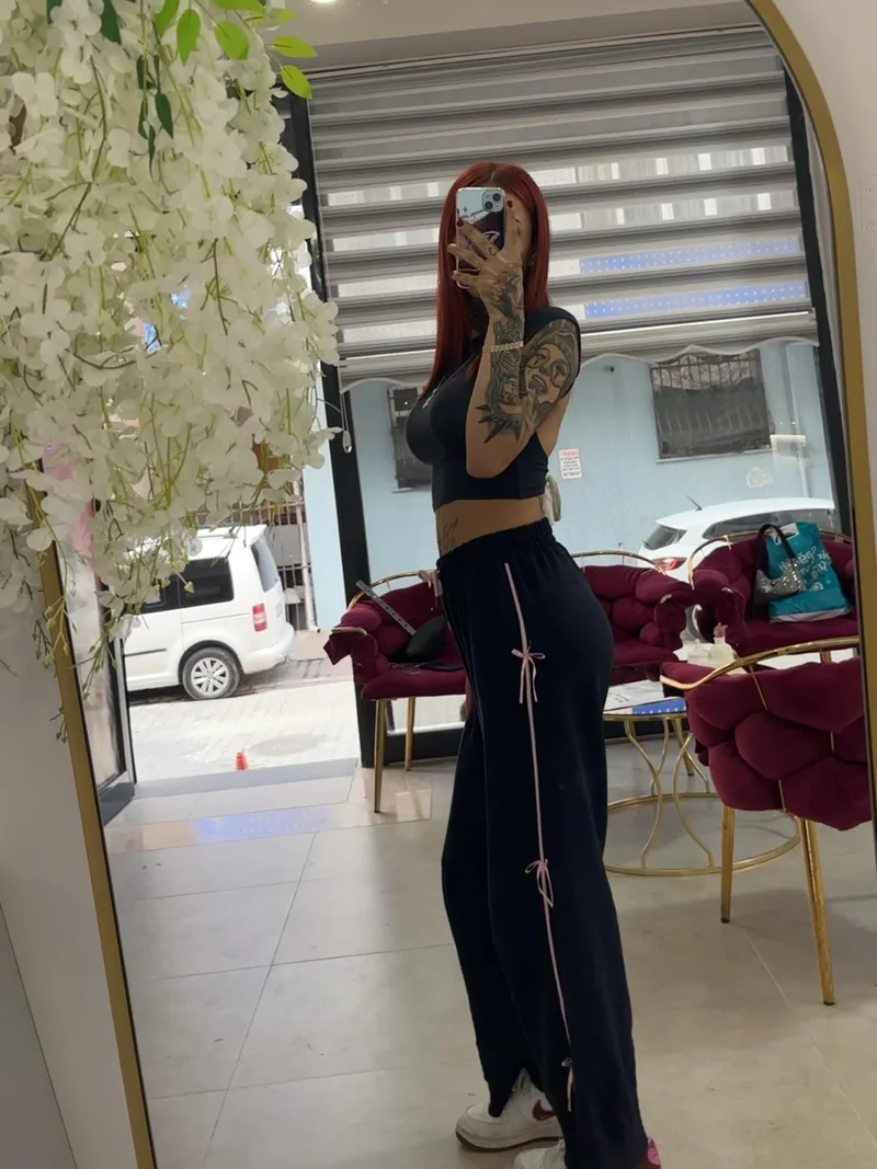Asli Örnek 27 yaşında esmer — fotoğraf 6