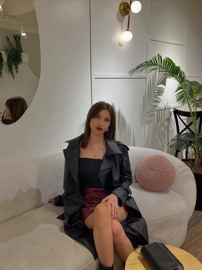 Aylin Maslak 23 yaşında uzun boylu — fotoğraf 3