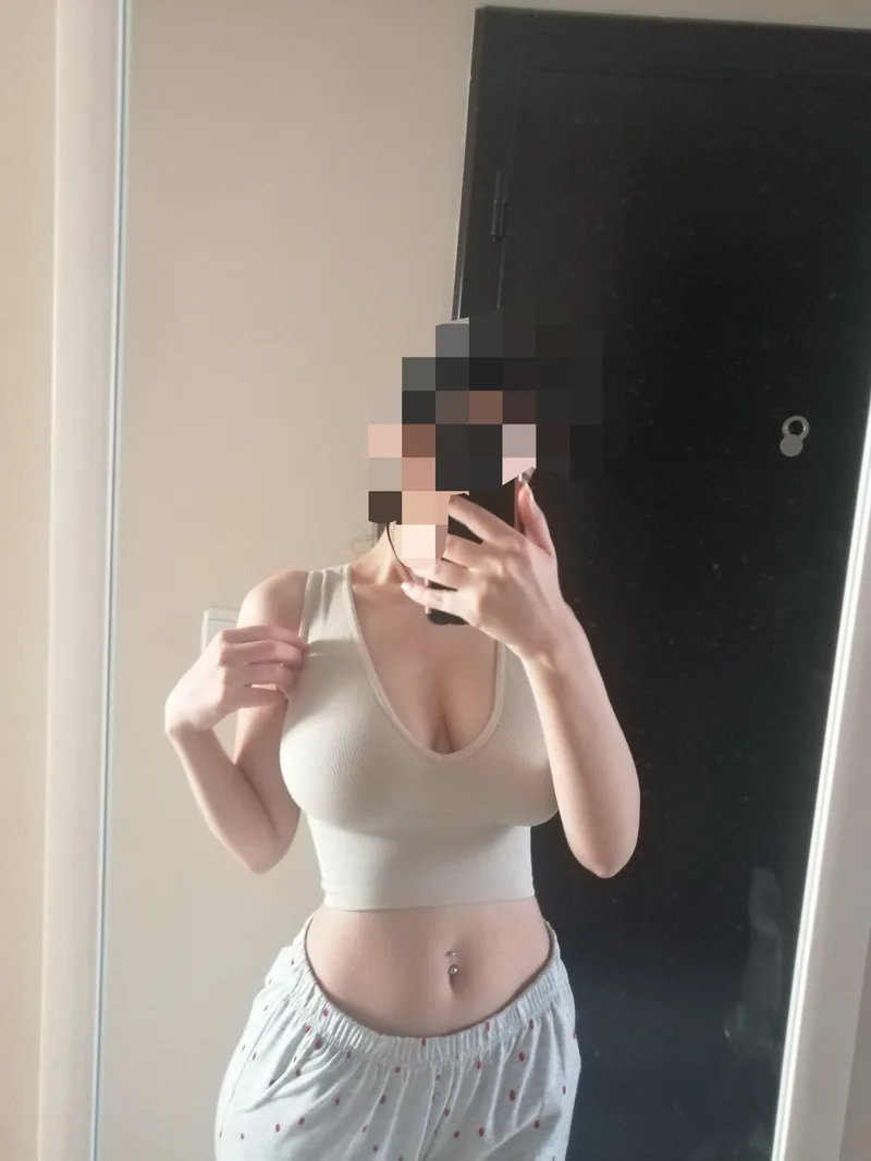 Beril İdealtepe 28 yaşında beyaz tenli — fotoğraf 1