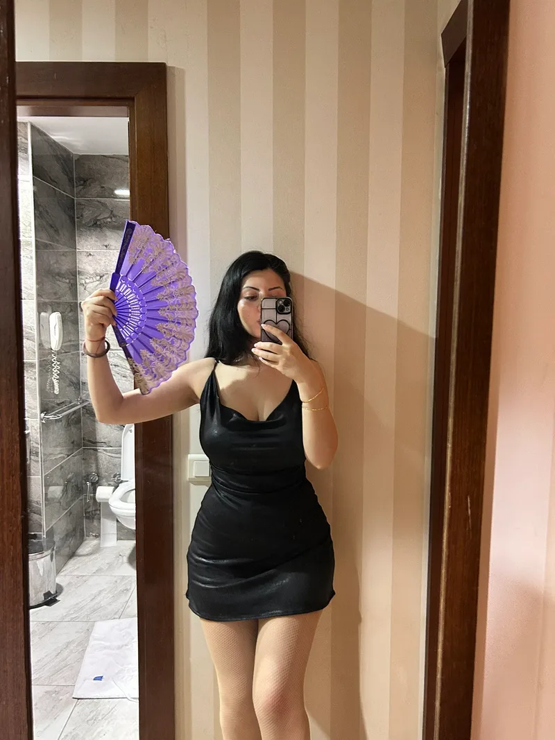 Beyza Galata 20 yaşında kızıl — fotoğraf 1