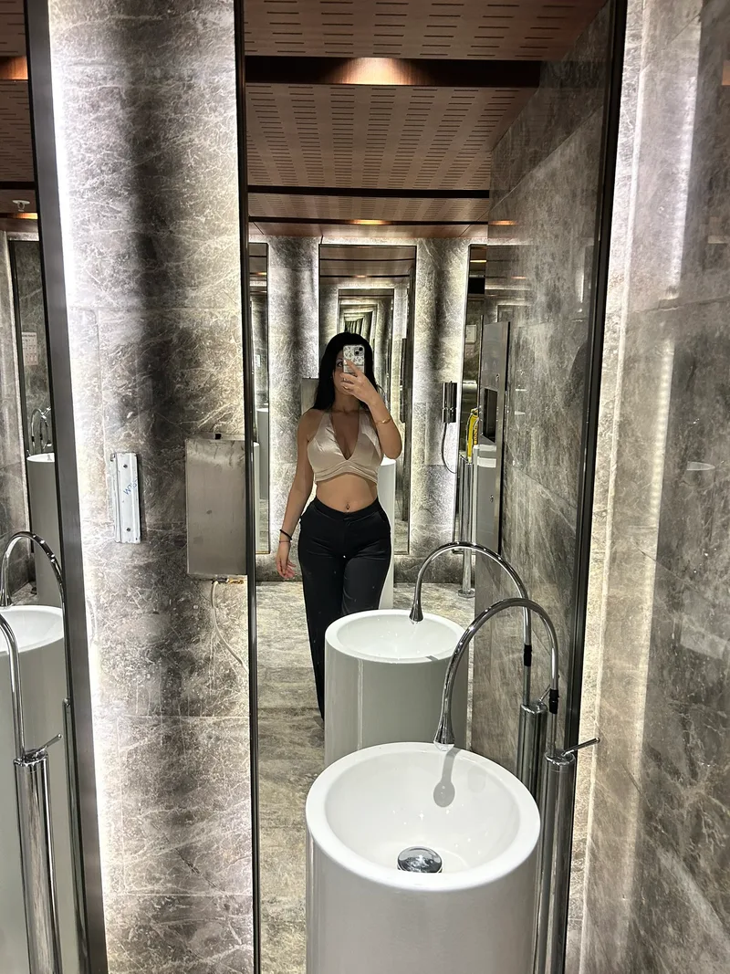 Bilge Karaköy 23 yaşında masöz — fotoğraf 1