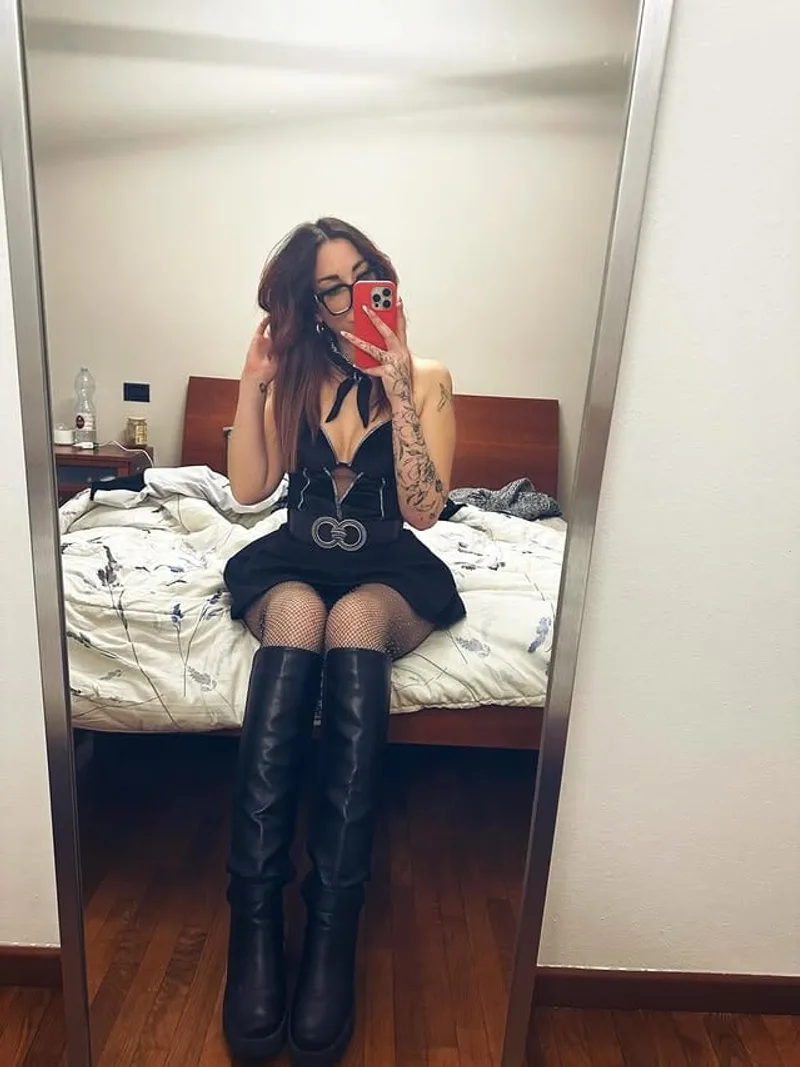 Büşra Yakuplu 20 yaşında sarışın — fotoğraf 4