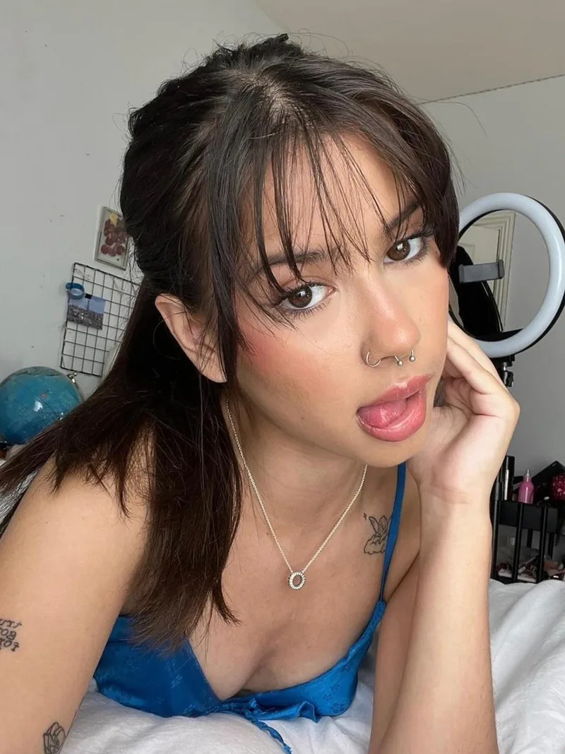Ceyda Yenibosna 23 yaşında kızıl — fotoğraf 2