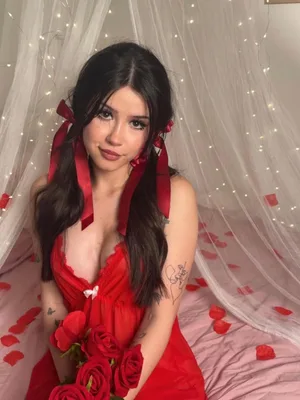 Ceyda Yenibosna 23 yaşında kızıl — fotoğraf 1