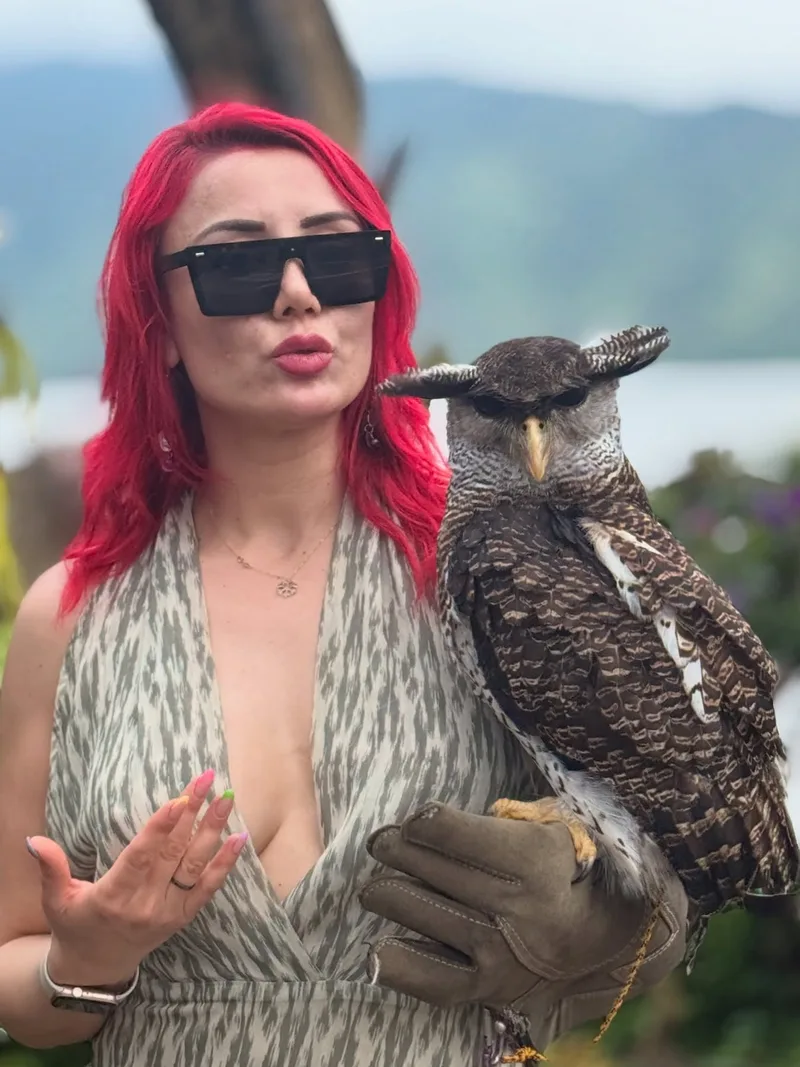 Ece Bostancı 28 yaşında beyaz tenli — fotoğraf 5