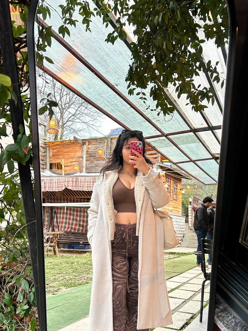 Fulya Beykoz 20 yaşında uzun boylu — fotoğraf 1