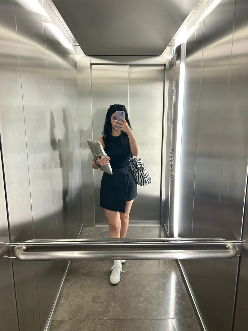 Handan Şirinevler 28 yaşında esmer — fotoğraf 1
