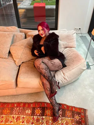 Hande Galata 25 yaşında beyaz tenli — fotoğraf 1