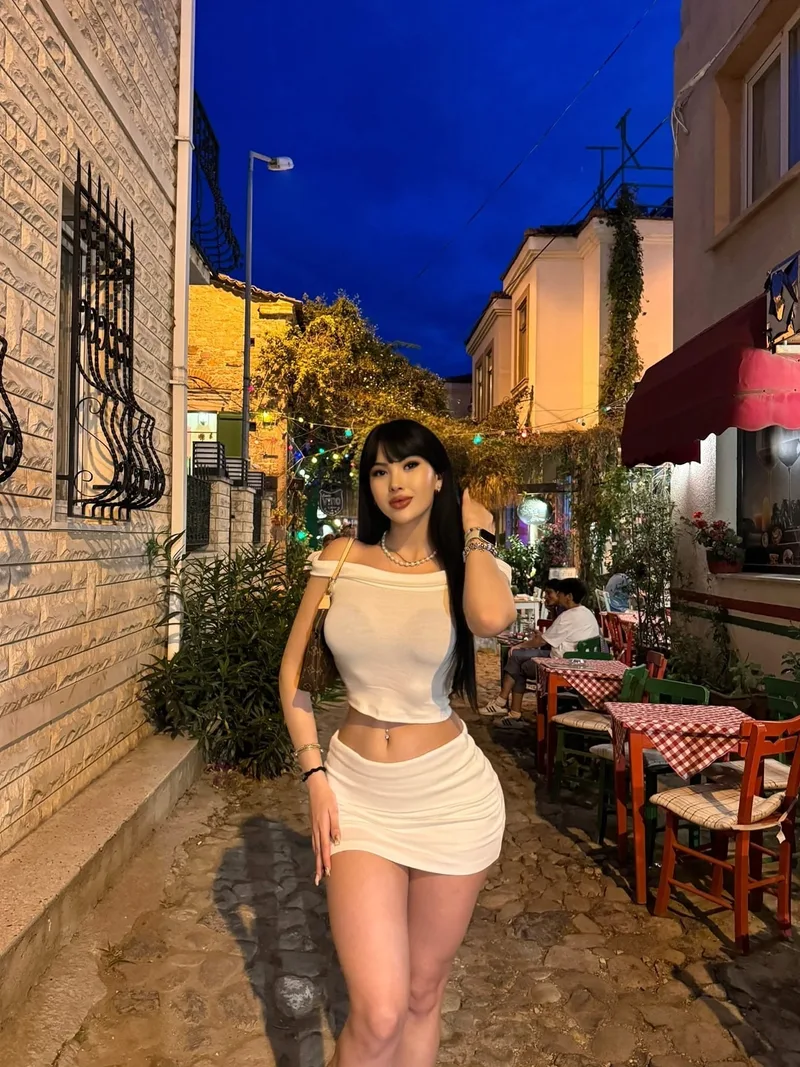 Rana İstinye 26 yaşında sarışın — fotoğraf 4